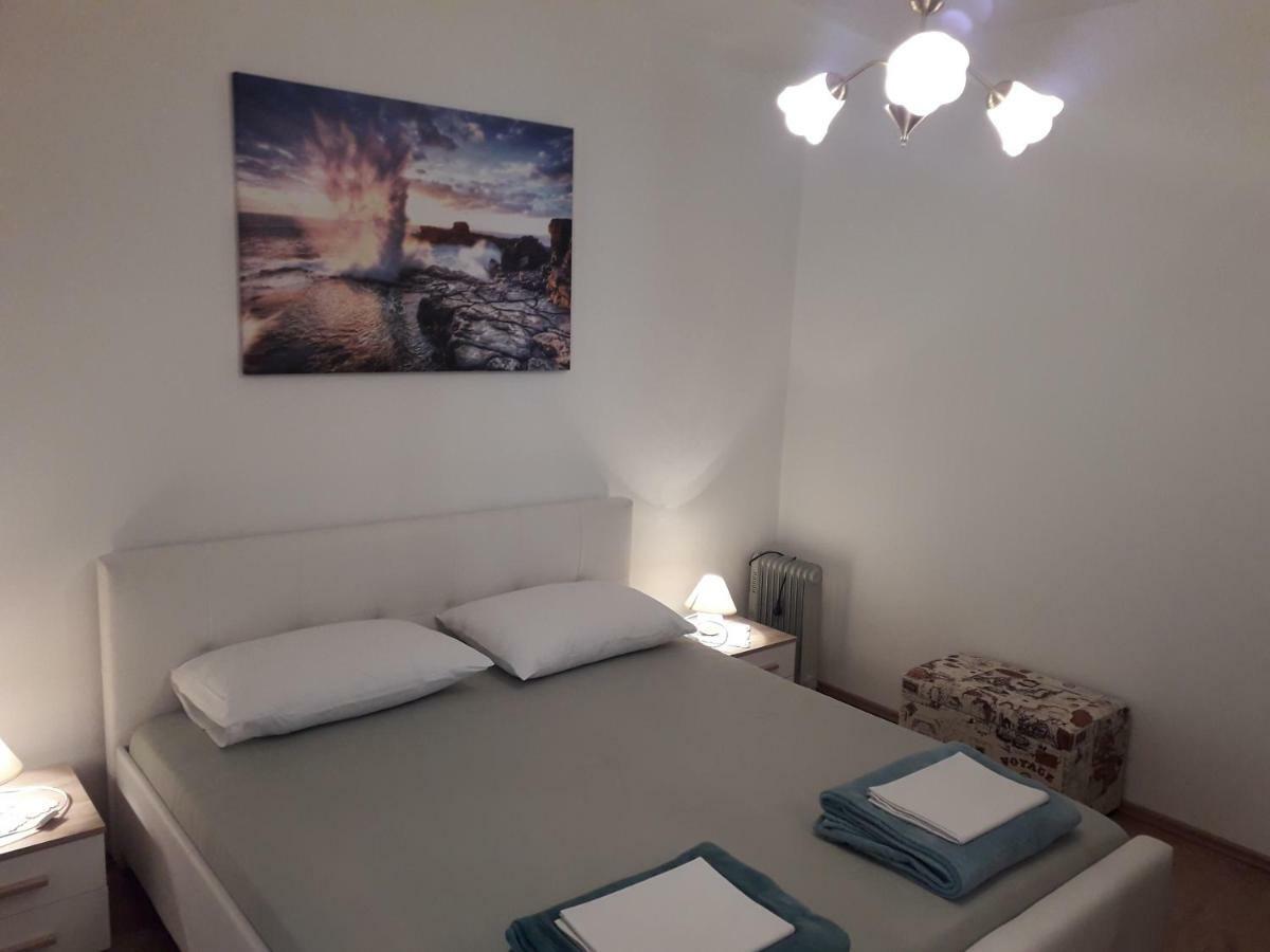 Apartman Helena Senj  Exterior photo